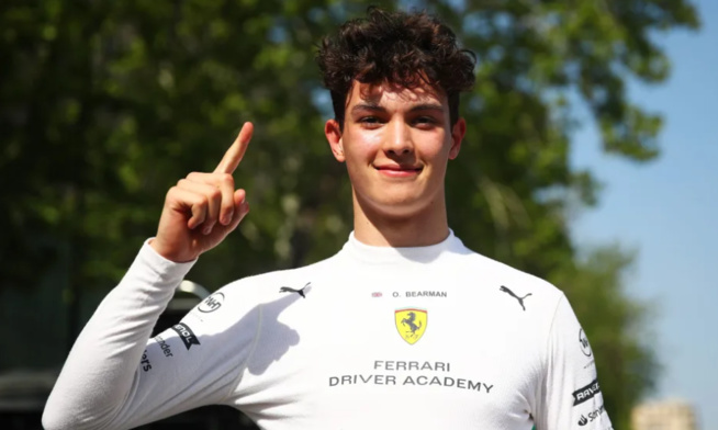 Bearman passe entre les gouttes © FIA F2 Bearman passe entre les gouttes © FIA F2