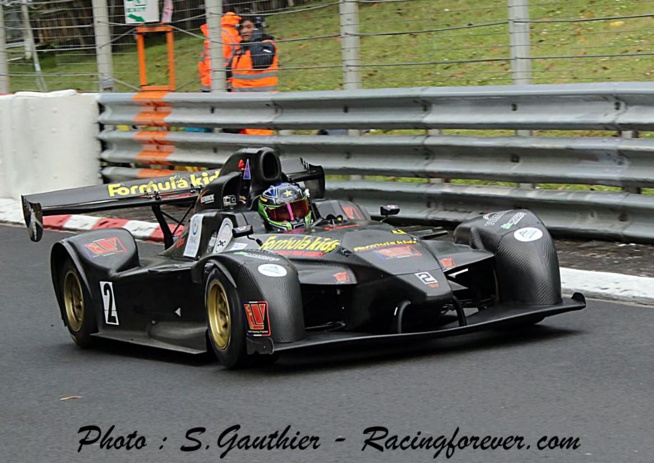 Mike parisy au volant de la Mistrale F1 Mike parisy au volant de la Mistrale F1