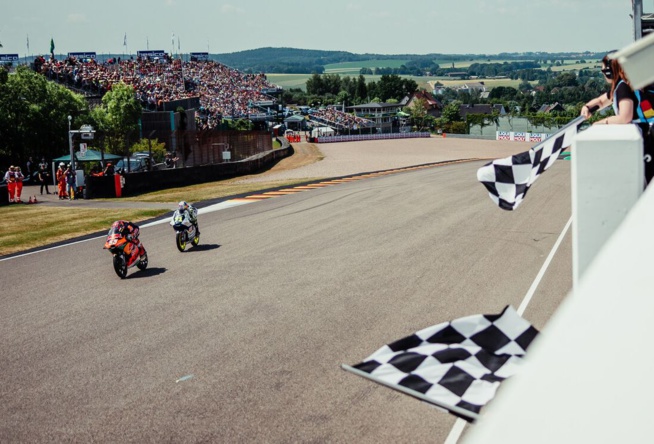 Duel au Sachsenring (Rob Gray Polarity photo)