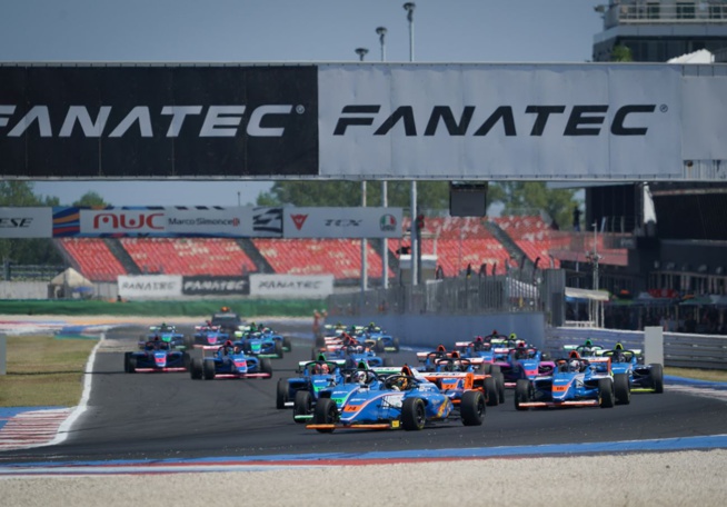 Nouvelle confrontation Giltaire-Peugeot (Photo KSP Reportage) Nouvelle confrontation Giltaire-Peugeot (Photo KSP Reportage)