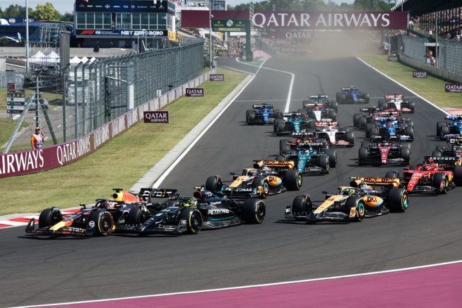 Le départ fut mouvementé en Hongrie (Getty Images Red Bull content) Le départ fut mouvementé en Hongrie (Getty Images Red Bull content)