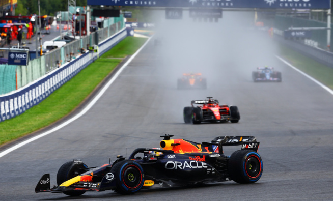 Et à la fin, c’est Verstappen qui gagne © RedBull Et à la fin, c’est Verstappen qui gagne © RedBull