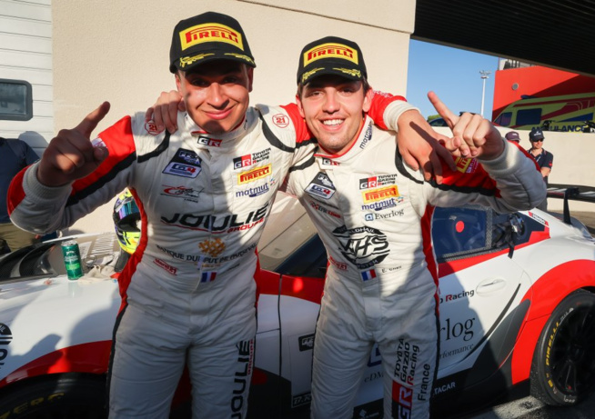 Les champions Silver Cup (Photo P.Hecq - SRO) Les champions Silver Cup (Photo P.Hecq - SRO)