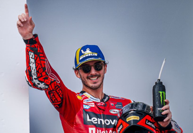 Tout va bien pour le leader Tout va bien pour le leader