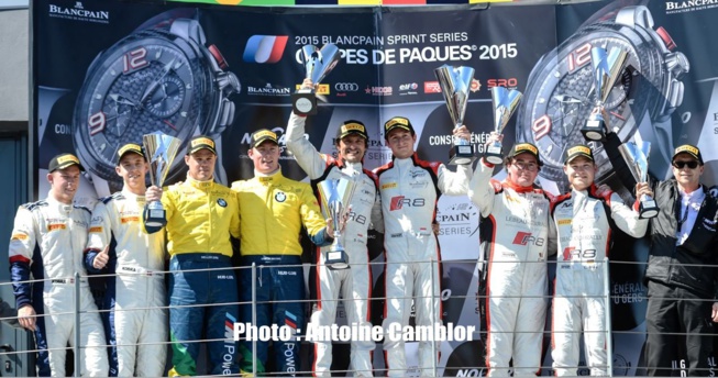 Le podium de la course de qualification Le podium de la course de qualification