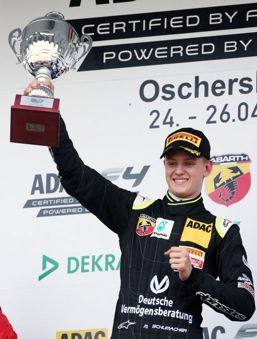 Mick Schumacher a repris le flambeau de son père