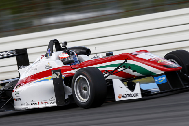 Rosenqvist large vainqueur : © ITR / FIA European F3