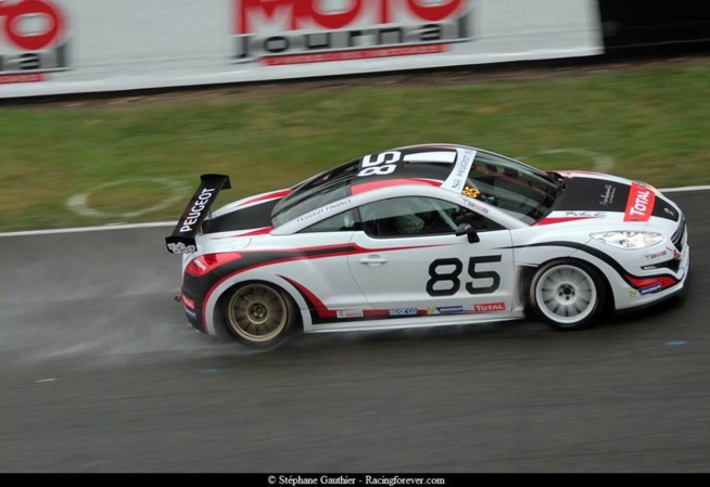 Beaucoup d'eau sur le circuit du Mans