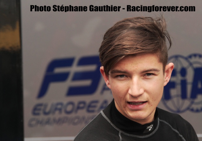 Jake Dennis dans un bon jour Jake Dennis dans un bon jour