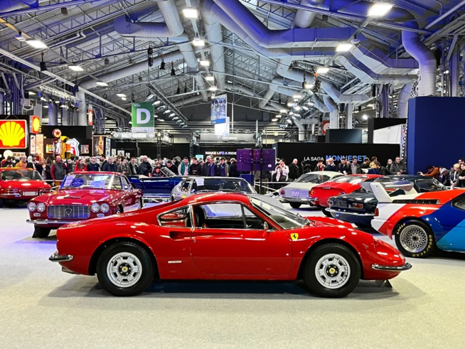 De belles voitures à admirer © O. Jennequin – www.racingforever.com De belles voitures à admirer © O. Jennequin – www.racingforever.com