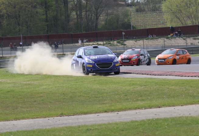 Les 208 devraient aussi assurer le spectacle (Photo S.Gauthier - Racingforever.com) Les 208 devraient aussi assurer le spectacle (Photo S.Gauthier - Racingforever.com)