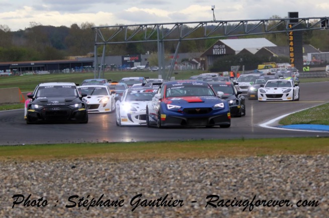 Championnat de France FFSA Tourisme 2024 : Nogaro, course 3 et 4 Championnat de France FFSA Tourisme 2024 : Nogaro, course 3 et 4