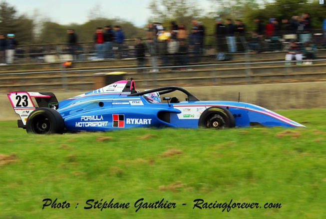 Belle remontée pour la course 1 Belle remontée pour la course 1