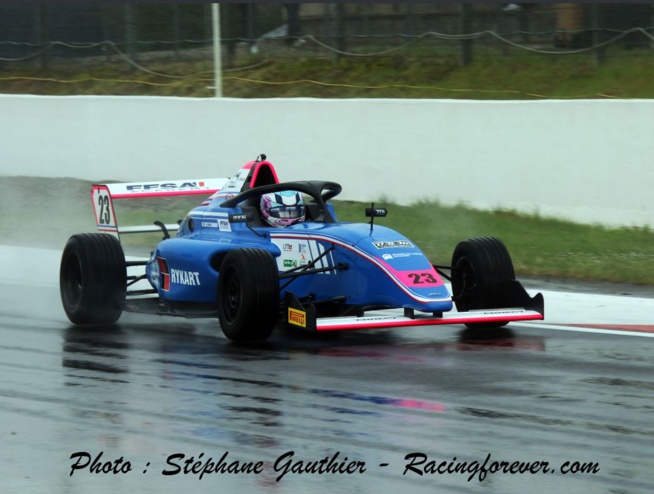 La pluie a rendu impossible la course 2 La pluie a rendu impossible la course 2