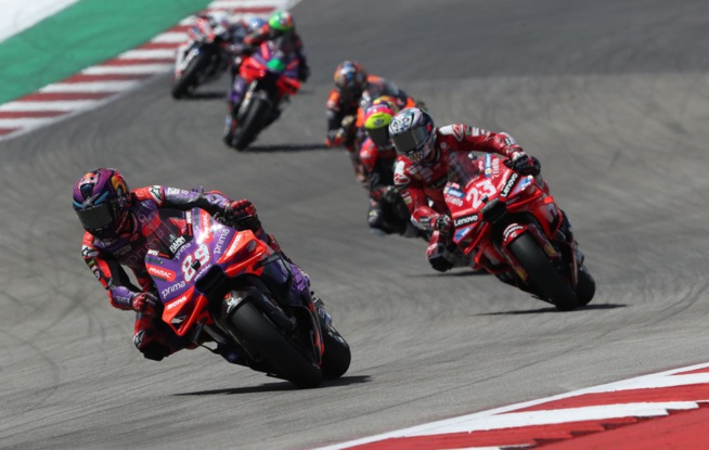 Martin assure l'essentiel (Photo Gold & Goose - Red Bull Content) Martin assure l'essentiel (Photo Gold & Goose - Red Bull Content)