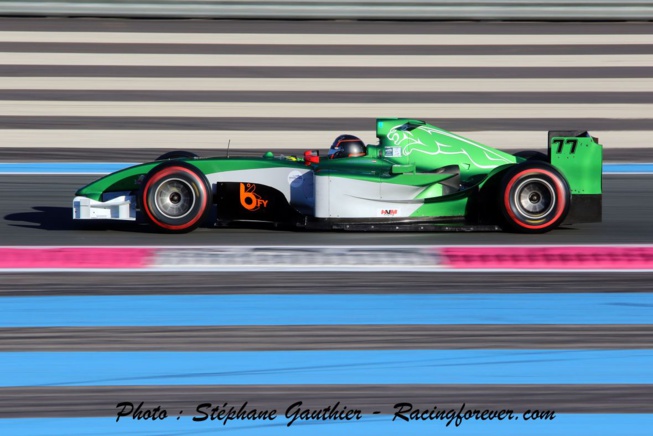 La Jaguar, une vraie fusée en action La Jaguar, une vraie fusée en action