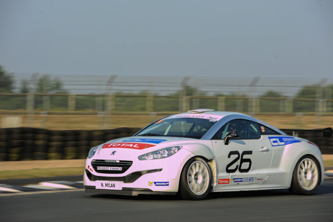 Nicolas Milan remporte la course 1 (Photo Antoine Camblor) Nicolas Milan remporte la course 1 (Photo Antoine Camblor)