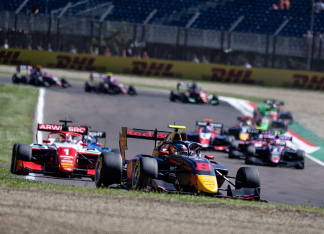 Kacper Sztuka partait de la pole position (Dutch Photo Agency RB Content Pool) Kacper Sztuka partait de la pole position (Dutch Photo Agency RB Content Pool)