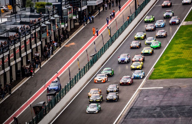 Premier départ en terres belges (Photo SRO) Premier départ en terres belges (Photo SRO)