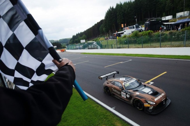 Mercedes se console en Gold (Photo SRO JEP) Mercedes se console en Gold (Photo SRO JEP)