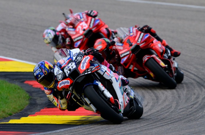 Oliveira dans le top 3 (Photo Gold&Goose Red Bull Content pool) Oliveira dans le top 3 (Photo Gold&Goose Red Bull Content pool)