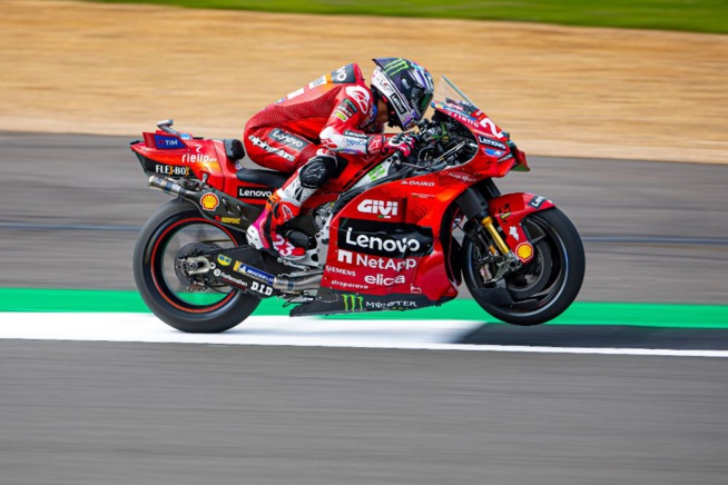 Enea remporte le sprint (Photo Ducati) Enea remporte le sprint (Photo Ducati)