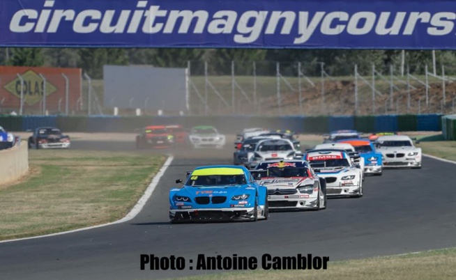 Courses animées en Supertourisme avec la présence de Sébastien Loeb. Courses animées en Supertourisme avec la présence de Sébastien Loeb.