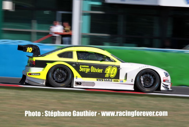 Dans les mains de Gaël, la numéro 10 a été très vite aux avants postes. Dans les mains de Gaël, la numéro 10 a été très vite aux avants postes.