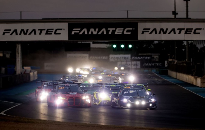 Le départ de nuit (Photo SRO) Le départ de nuit (Photo SRO)