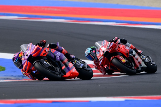 Grosse bagarre pour la victoire (Photo Gold&Goose Red Bull Content pool) Grosse bagarre pour la victoire (Photo Gold&Goose Red Bull Content pool)