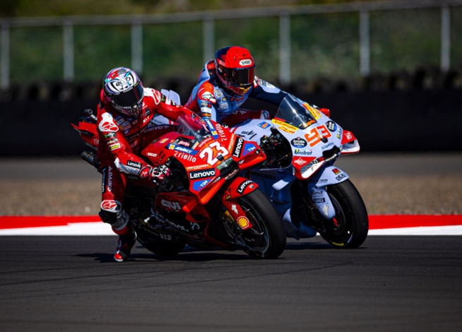 Une nouvelle fois Enea Bastianini offensif (Photo Ducati) Une nouvelle fois Enea Bastianini offensif (Photo Ducati)