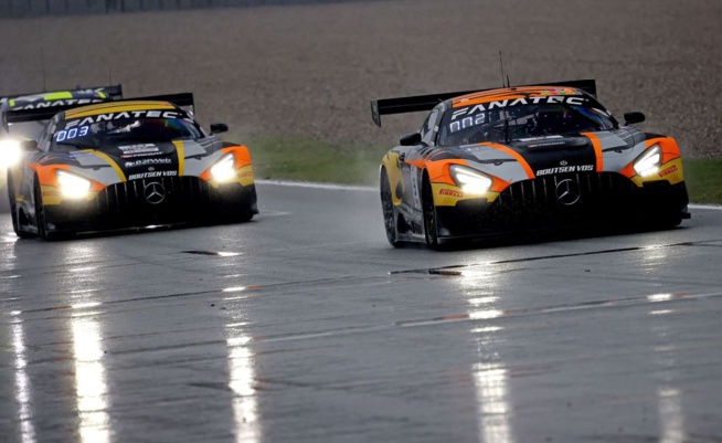 Sprint final avec la pluie (photo SRO) Sprint final avec la pluie (photo SRO)