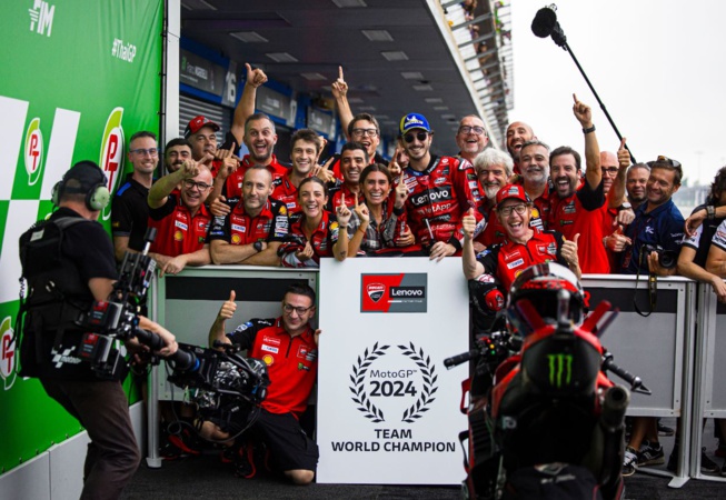 Avec la victoire de Bagnaia, Ducati Lenovo gagne le titre équipe (Photo Ducati) Avec la victoire de Bagnaia, Ducati Lenovo gagne le titre équipe (Photo Ducati)
