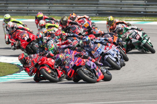 Le premier virage a été dangereux (Gold&Goose Red Bull content pool) Le premier virage a été dangereux (Gold&Goose Red Bull content pool)