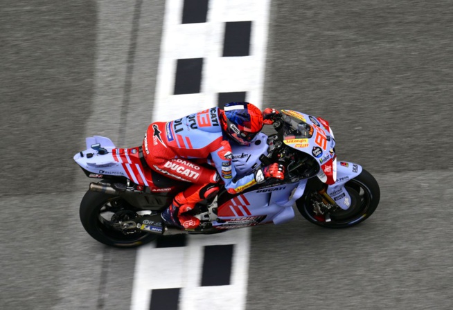 Marc Marquez n'a plus qu'un point d'avance sur la ligne d'arrivée (Gold&Goose RB CP) Marc Marquez n'a plus qu'un point d'avance sur la ligne d'arrivée (Gold&Goose RB CP)