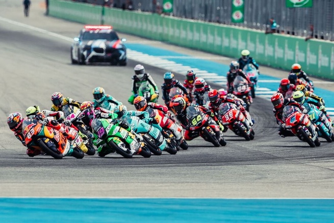 Le premier départ de l'année (Rob Gray Polarity Photo) Le premier départ de l'année (Rob Gray Polarity Photo)