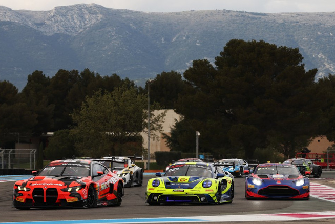 Le départ des GT3 (Photo SRO / JEP) Le départ des GT3 (Photo SRO / JEP)