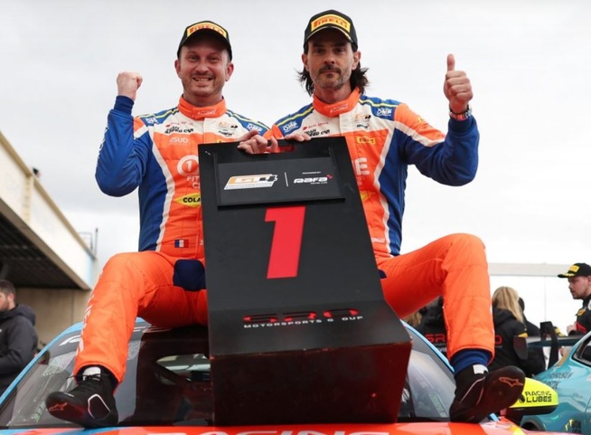 Un duo bien connu gagne en course 2 (Photo SRO/JEP) Un duo bien connu gagne en course 2 (Photo SRO/JEP)