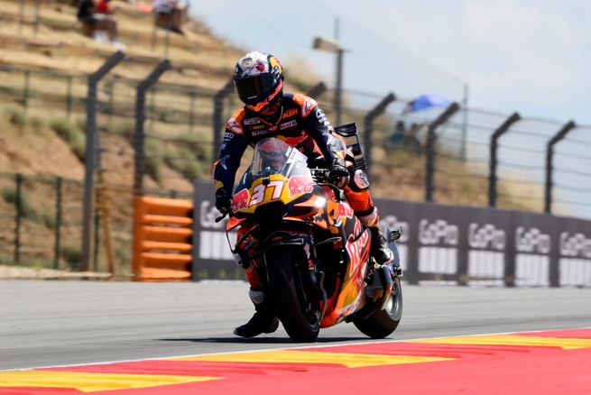 Acosta 4e du Grand prix (Gold&Goose - Red Bull Content pool)