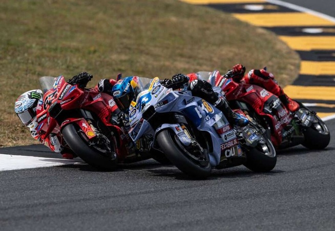Encore une belle lutte pour le podium (Photo Ducati) Encore une belle lutte pour le podium (Photo Ducati)
