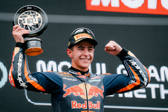 Rueda est l'homme fort de la Moto3(Rob Gray Polarity Photo) Rueda est l'homme fort de la Moto3(Rob Gray Polarity Photo)