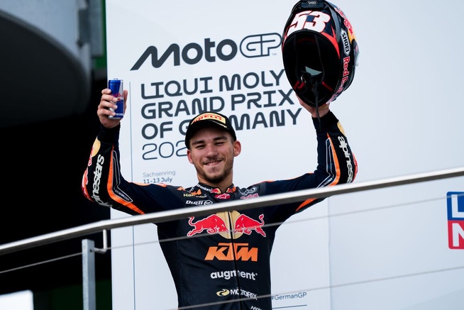 Un 2e succès pour le Turc en Moto2 (Rob Gray Polarity photo) Un 2e succès pour le Turc en Moto2 (Rob Gray Polarity photo)