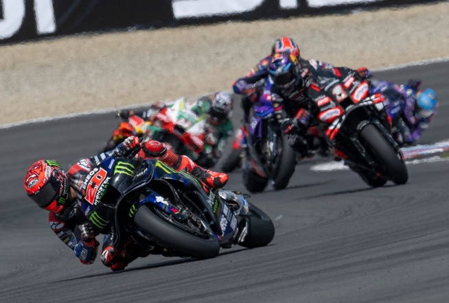 Quartararo lime le bitume en attendant mieux (Photo Yamaha Racing) Quartararo lime le bitume en attendant mieux (Photo Yamaha Racing)