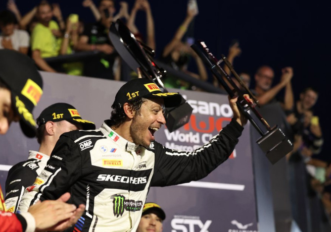 Valentino Rossi à l'honneur sur ses terres Photo OAR/JEP - SRO
