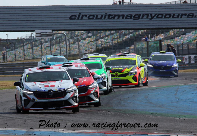 De grandes batailles mais des limites de piste à respecter De grandes batailles mais des limites de piste à respecter