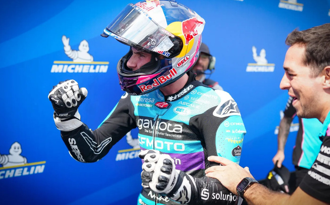 Quiles s'impose en Hongrie © www.motogp.com Quiles s'impose en Hongrie © www.motogp.com