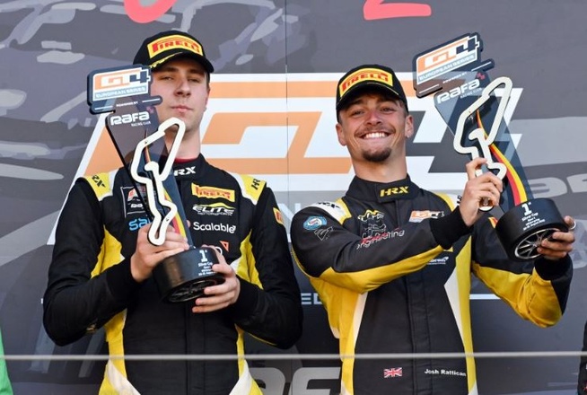 2 pilotes Mclaren sur le podium (Photo/Jep)