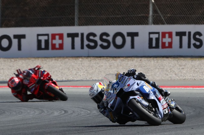 Aujourd'hui Alex devance son frère pour la victoire ! (Gold&Goose RedBull Content pool) Aujourd'hui Alex devance son frère pour la victoire ! (Gold&Goose RedBull Content pool)