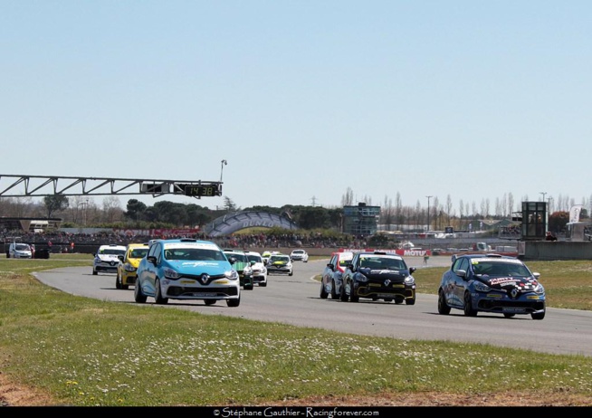 Il ne faudra pas manquer la Clio Cup cette année