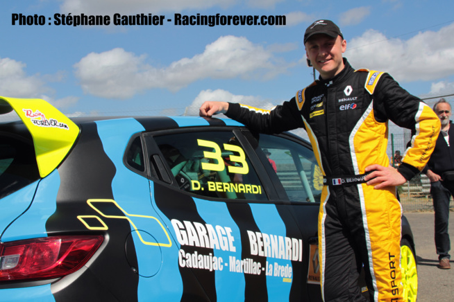 Clio Cup : Denis Bernardi décroche un top 10 à Nogaro Clio Cup : Denis Bernardi décroche un top 10 à Nogaro